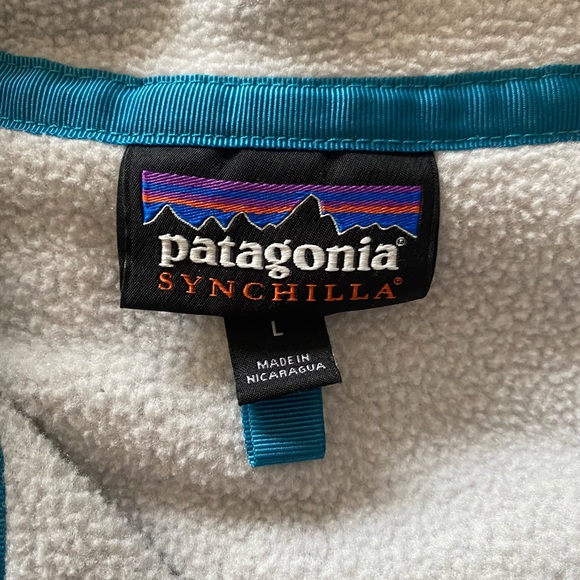 Women's Lightweight Synchilla - Picture 2 of 3